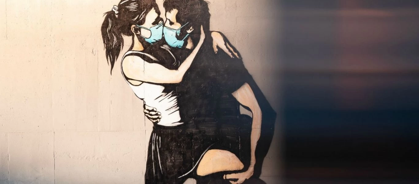 Οδηγούν τον πλανήτη σε παράνοια λόγω κορωνοϊού: «Κάντε έρωτα με μάσκα ή καλύτερα κάντε έρωτα… μόνοι σας»